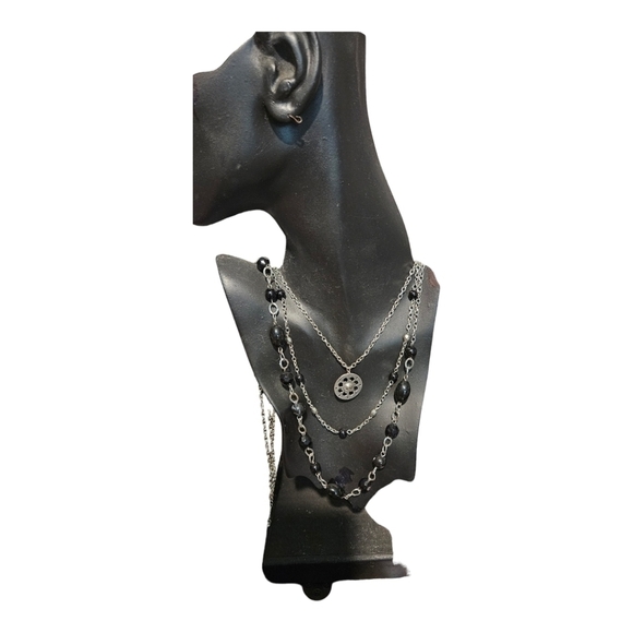 Black and Silver Necklace One Size - Picture 4 of 7